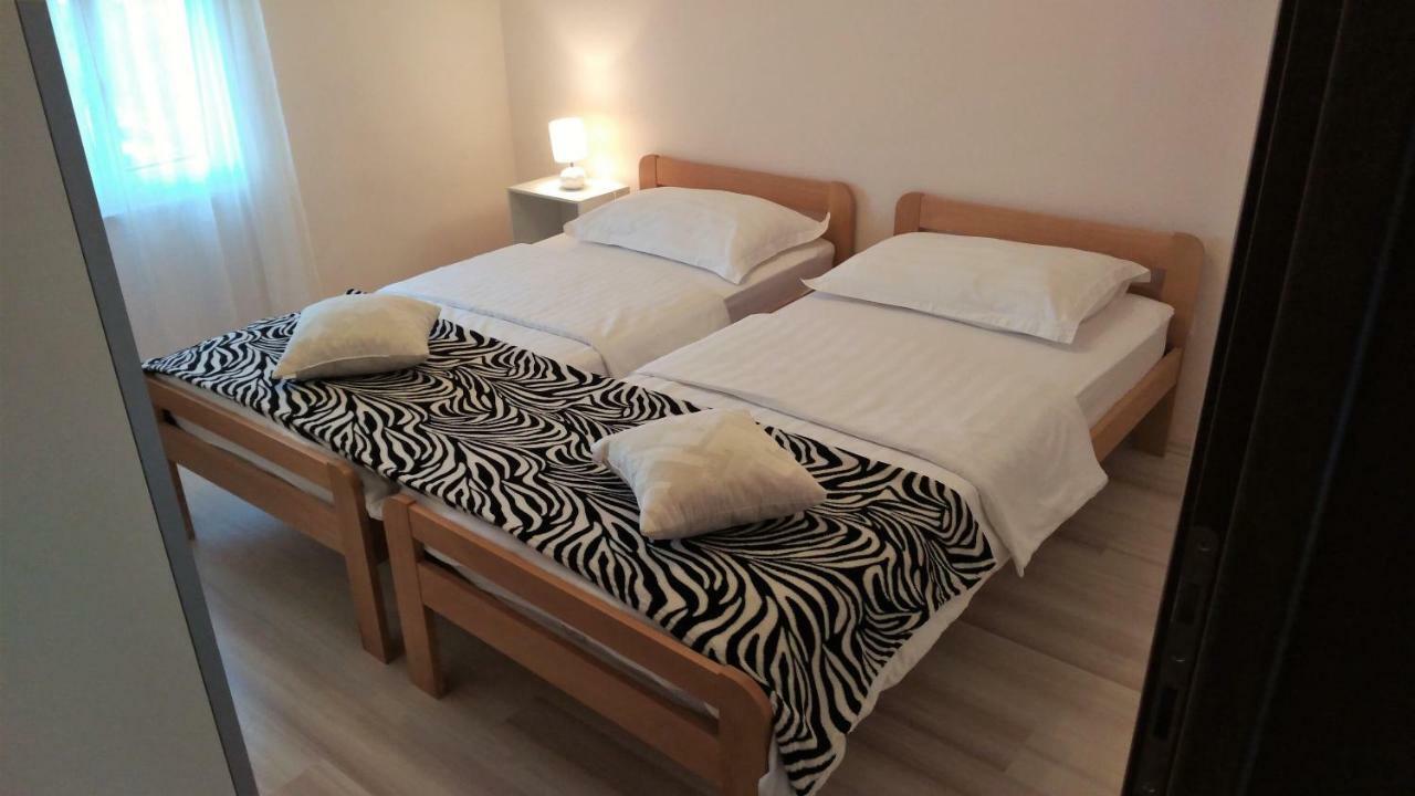Apartments Annie Rogoznica  Extérieur photo