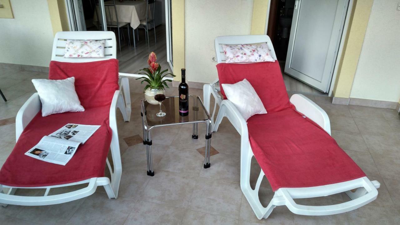 Apartments Annie Rogoznica  Extérieur photo