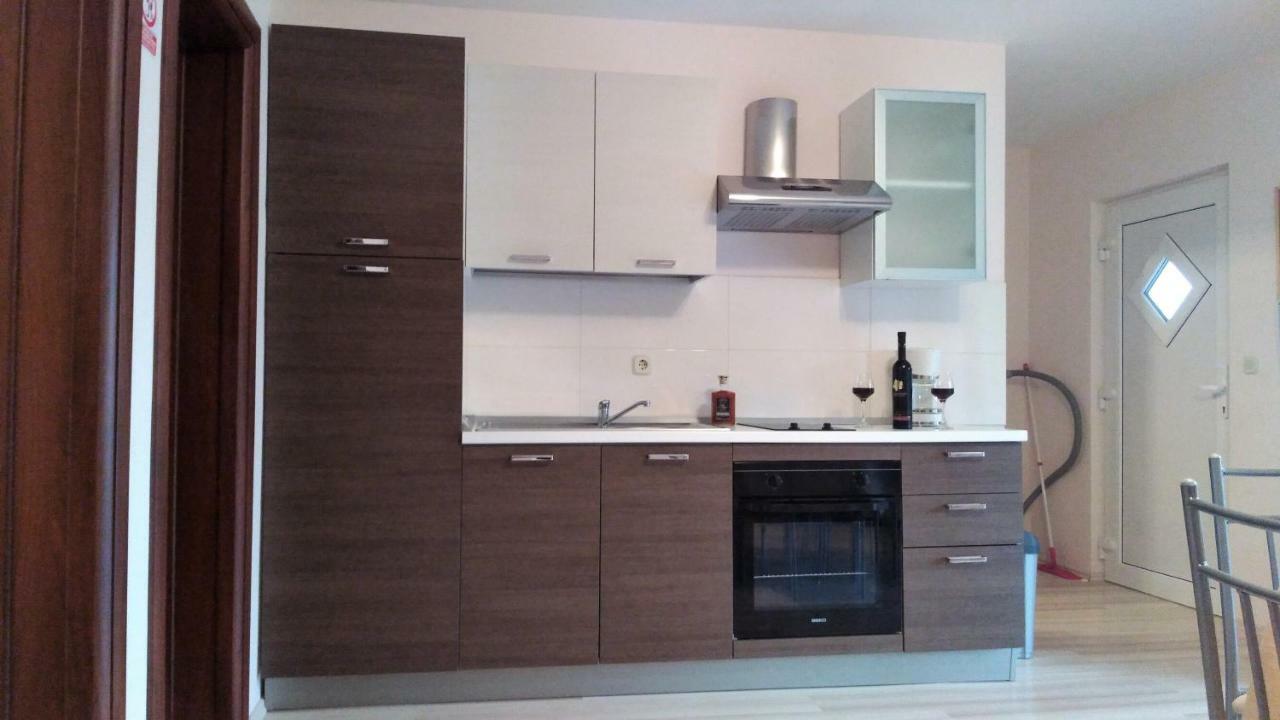 Apartments Annie Rogoznica  Extérieur photo