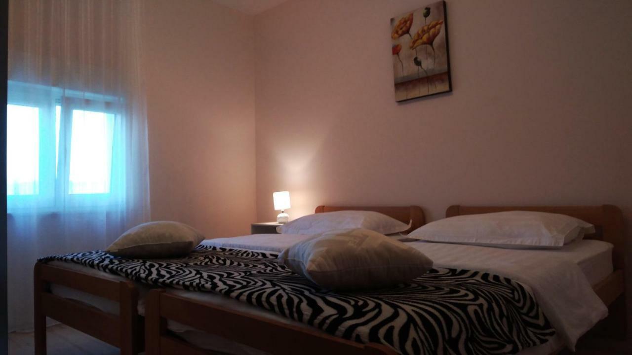 Apartments Annie Rogoznica  Extérieur photo